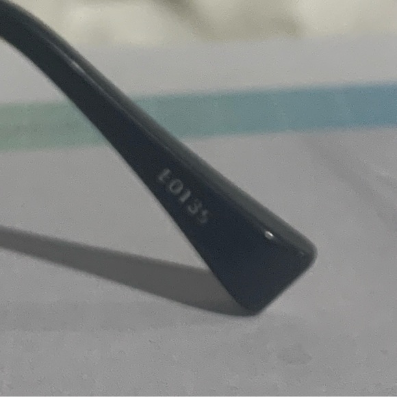 Louis Vuitton Aviator Sunglasses - Picture 7 of 12